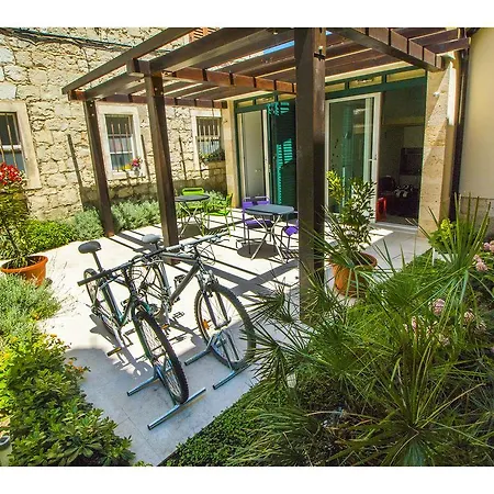 Veig Palace Сплит